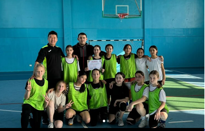 Аудандық 5-6 сынып қыздар арасында Гандболдан 1 орын алып облысқа жолдама алды.